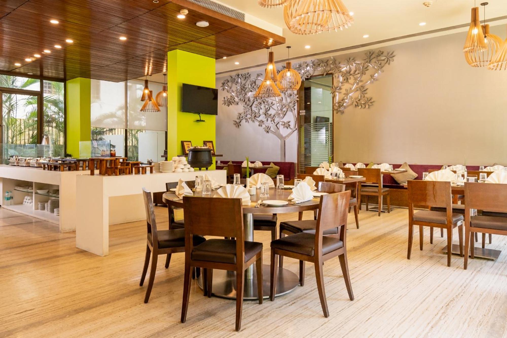 Marasa Sarovar Portico -Rajkot Exterior photo
